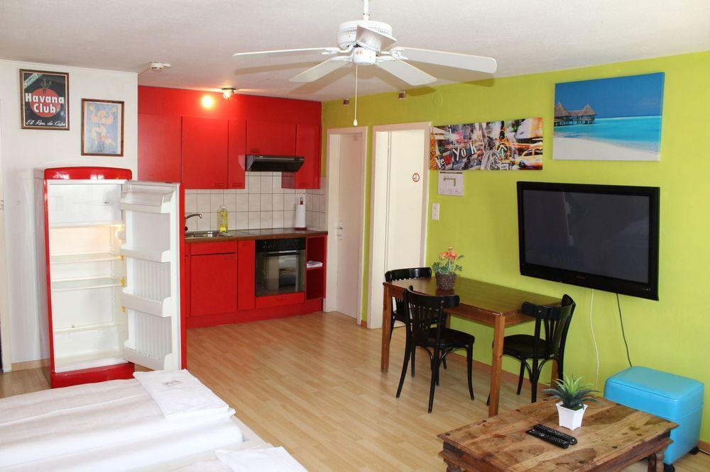 Hotel & Backpackers Zak Schaffhausen Eksteriør bilde